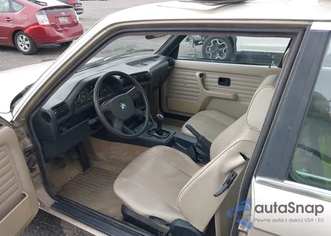 1986 BMW 325 E Automatic z USA, uszkodzony, nr VIN WBAAB6401G1220681